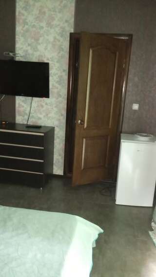 Отель Hotel Sofia -na Rudneva Харьков Улучшенный двухместный номер с 1 кроватью-7